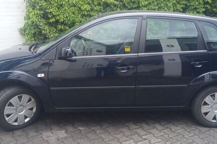 Ford Fiesta 95.000 km 600 &euro; Nürnberg 90471