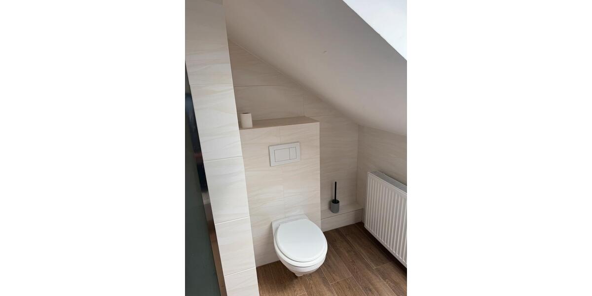 Dachgeschoßwohnung Fürth Bislohe - 3 Zimmer, 60 m&sup2;, 1.100&euro; | Angebot:25382348