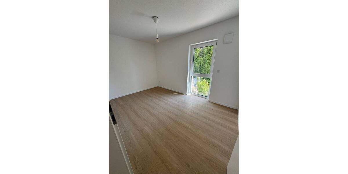 Etagenwohnung Lauf - 4 Zimmer, 124 m&sup2;, 2.100&euro; | Angebot:25998806