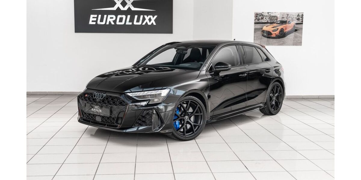 Audi RS3 6.000 km 81.872 &euro; Erlangen 91052