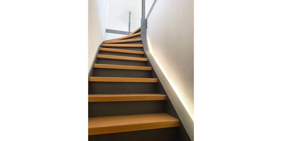 Etagenwohnung Neustadt an der Aisch Neustadt - 2 Zimmer, 80 m&sup2;, 980&euro; | Angebot:25685003