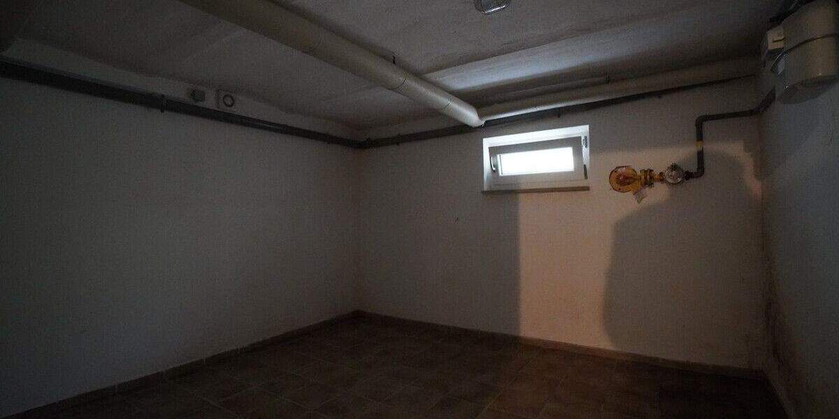 Mehrfamilienhaus, Wohnhaus Schwaig b. Nürnberg Behringersdorf - 6 Zimmer, 200 m&sup2;, 630.000&euro; | Angebot:25862773