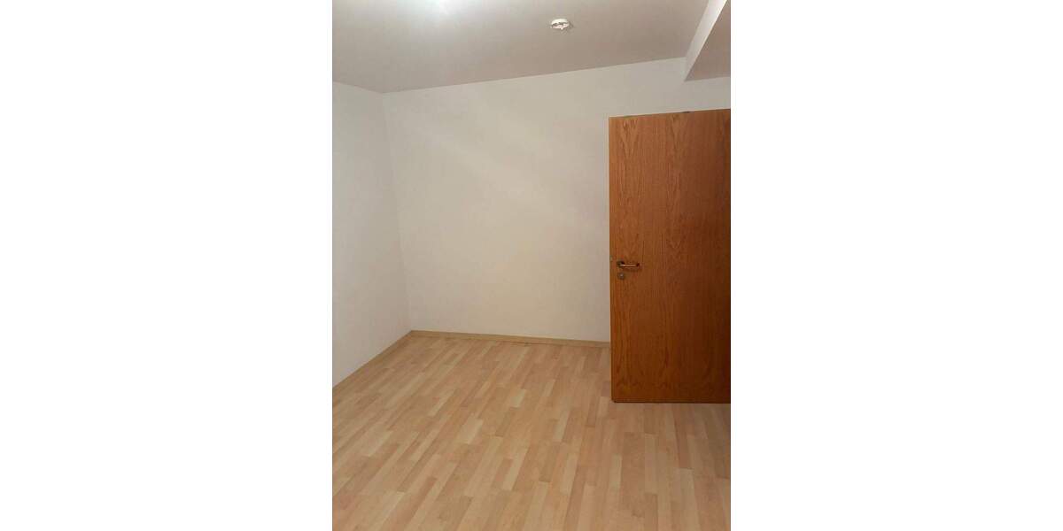 Zimmer Nürnberg Thon - 3 Zimmer, 83 m&sup2;, 950&euro; | Angebot:25876836