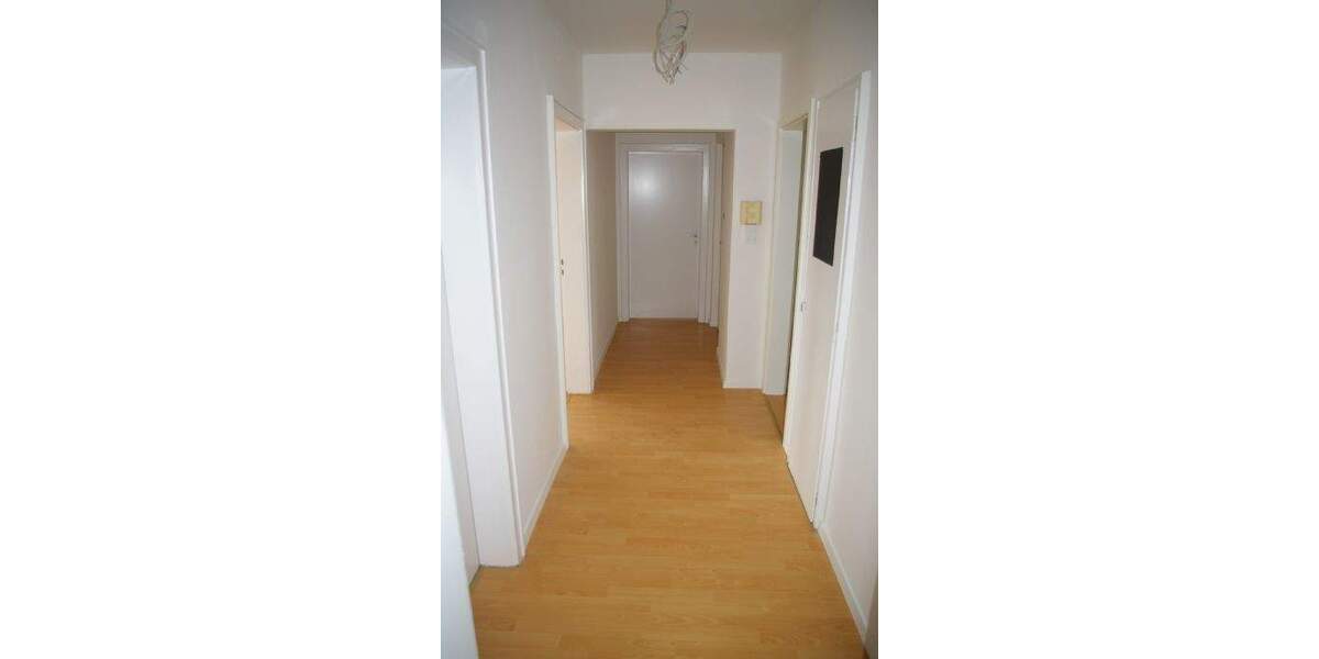 Etagenwohnung Nürnberg St Johannis - 3 Zimmer, 91 m&sup2;, 1.150&euro; | Angebot:25665175