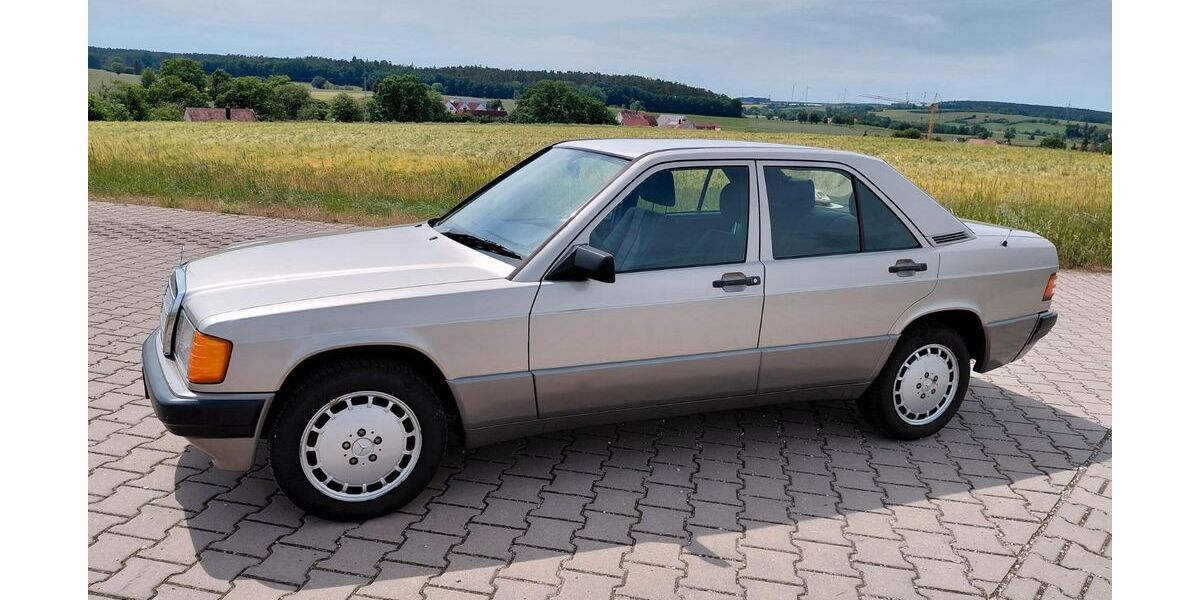 Mercedes-Benz 190 116.000 km 9.900 &euro; Roßtal 90574