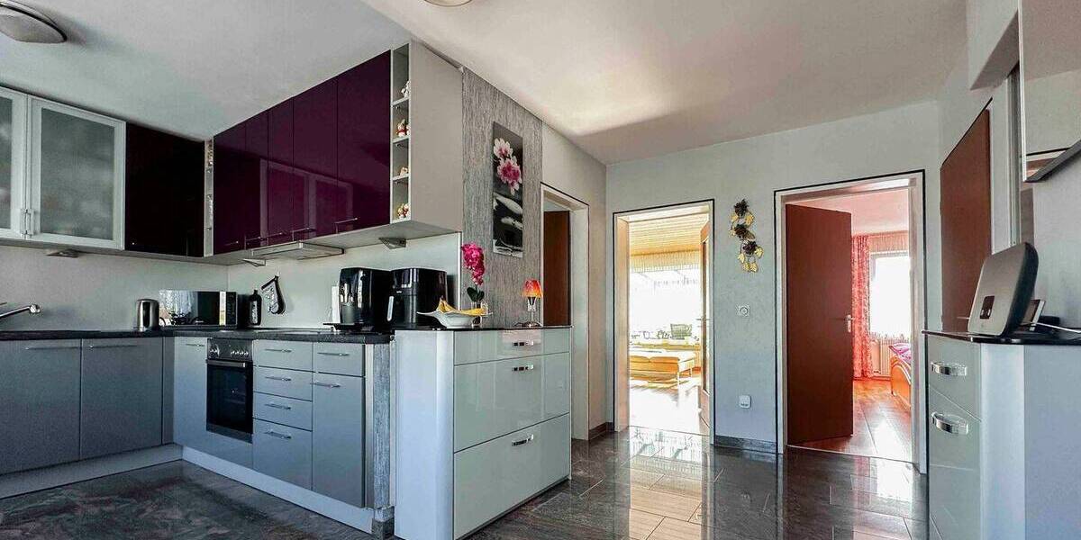 Doppelhaushälfte Nürnberg Schweinau - 8 Zimmer, 179 m&sup2;, 589.000&euro; | Angebot:26028374