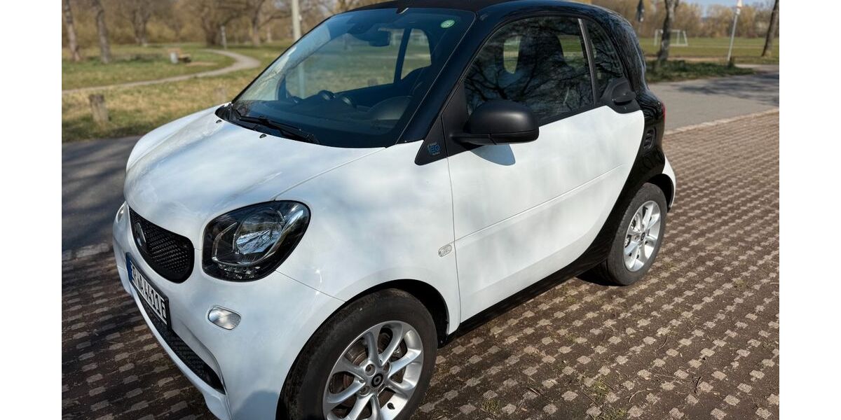 Smart ForTwo 30.000 km 7.300 &euro; Erlangen 91056