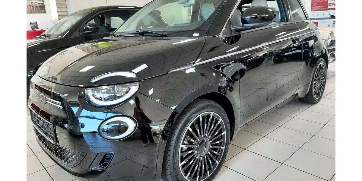 Fiat 500e 25.000 km 29.900 &euro; Nürnberg 90482