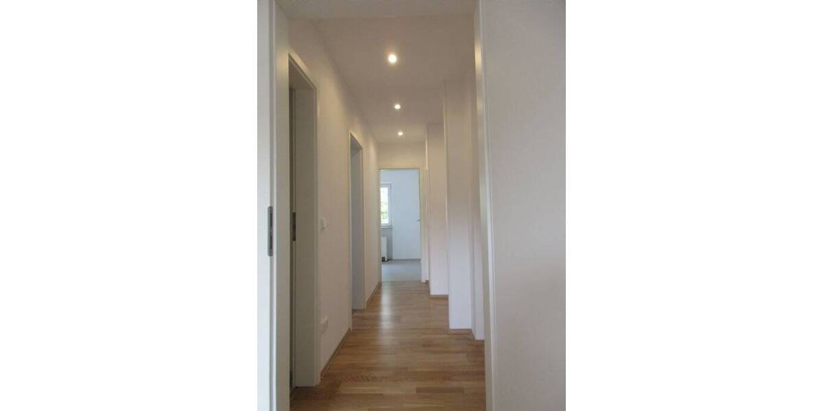 Etagenwohnung Nürnberg Mögeldorf - 3 Zimmer, 80 m&sup2;, 990&euro; | Angebot:25744619