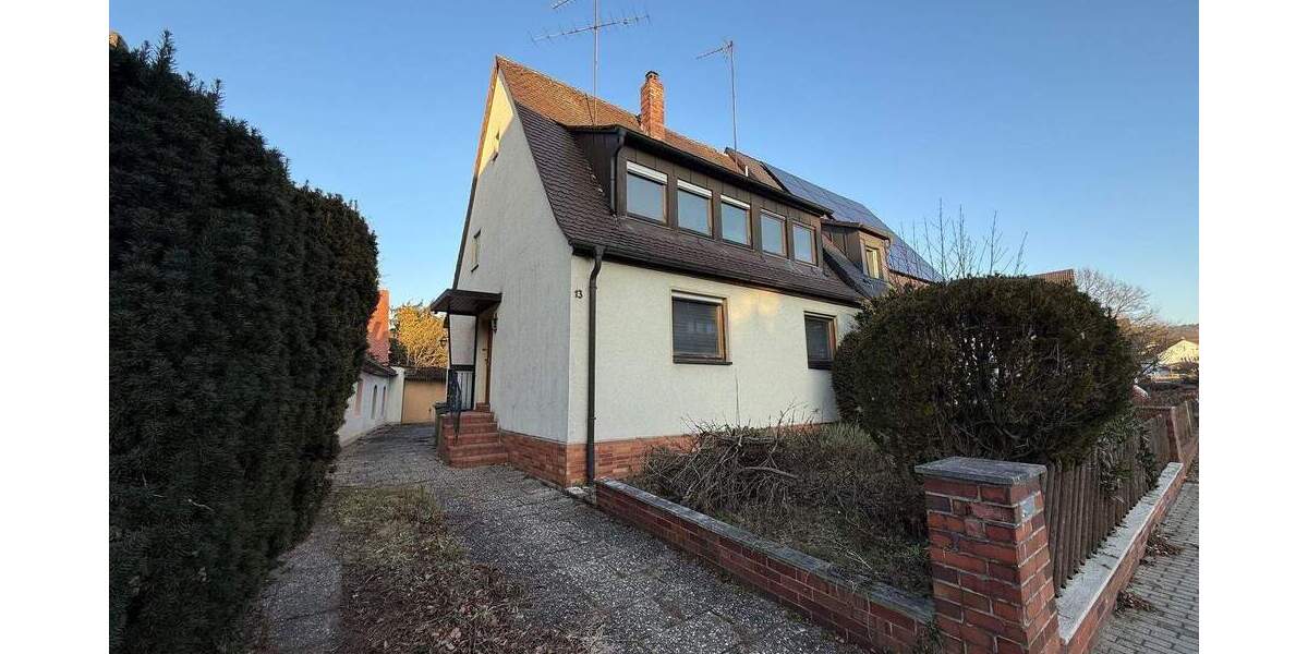 Doppelhaushälfte Bubenreuth - 1 Zimmer, 107 m&sup2;, 399.000&euro; | Angebot:25768506