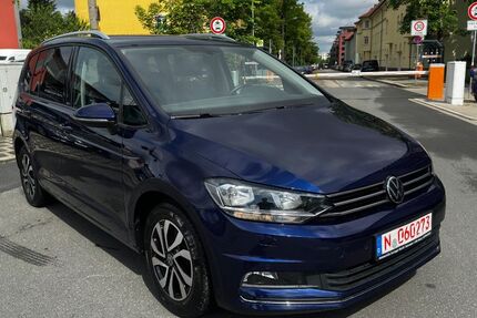 VW Touran 58.000 km 22.800 &euro; Nürnberg 90431