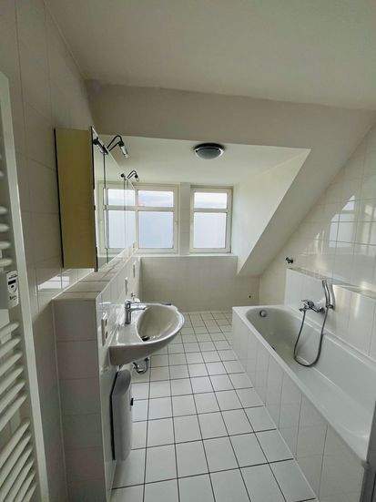 Gewerbeobjekt Oberasbach Altenberg - 4 Zimmer, 118 m&sup2;, 1.350&euro; | Angebot:25678603