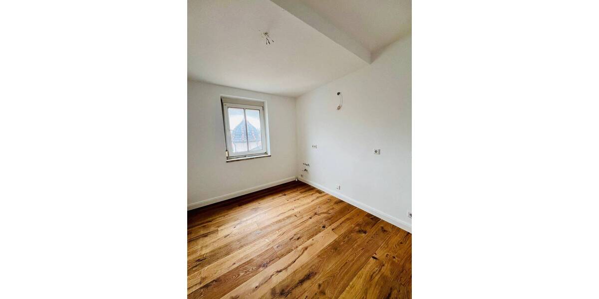 Etagenwohnung Neustadt an der Aisch Neustadt - 4 Zimmer, 295.000&euro; | Angebot:26014832