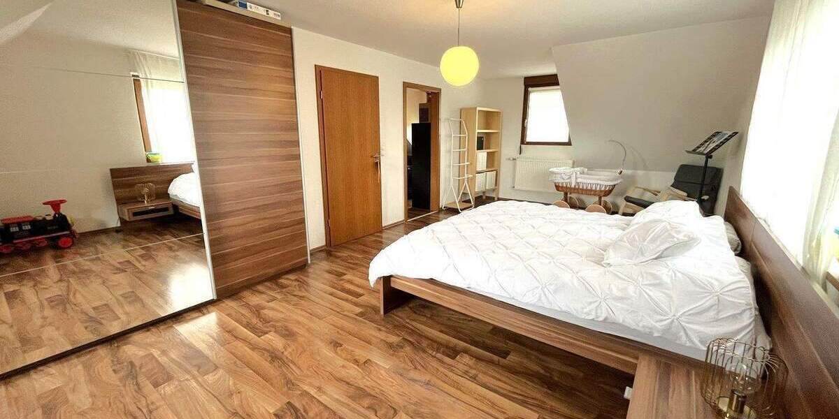 Etagenwohnung Weißenohe - 3 Zimmer, 120 m&sup2;, 395.000&euro; | Angebot:25728440