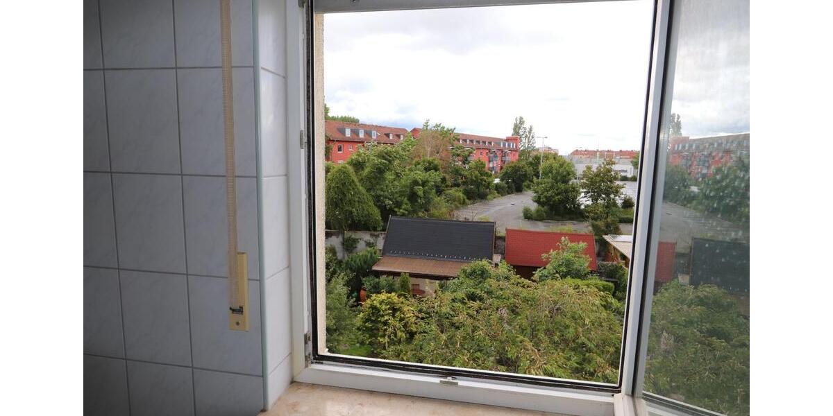Dachgeschoßwohnung Fürth Südstadt - 2 Zimmer, 50 m&sup2;, 195.000&euro; | Angebot:26920303