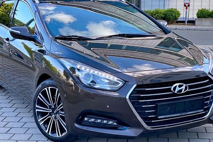 Hyundai i40 187.000 km 9.900 &euro; Nürnberg 90459