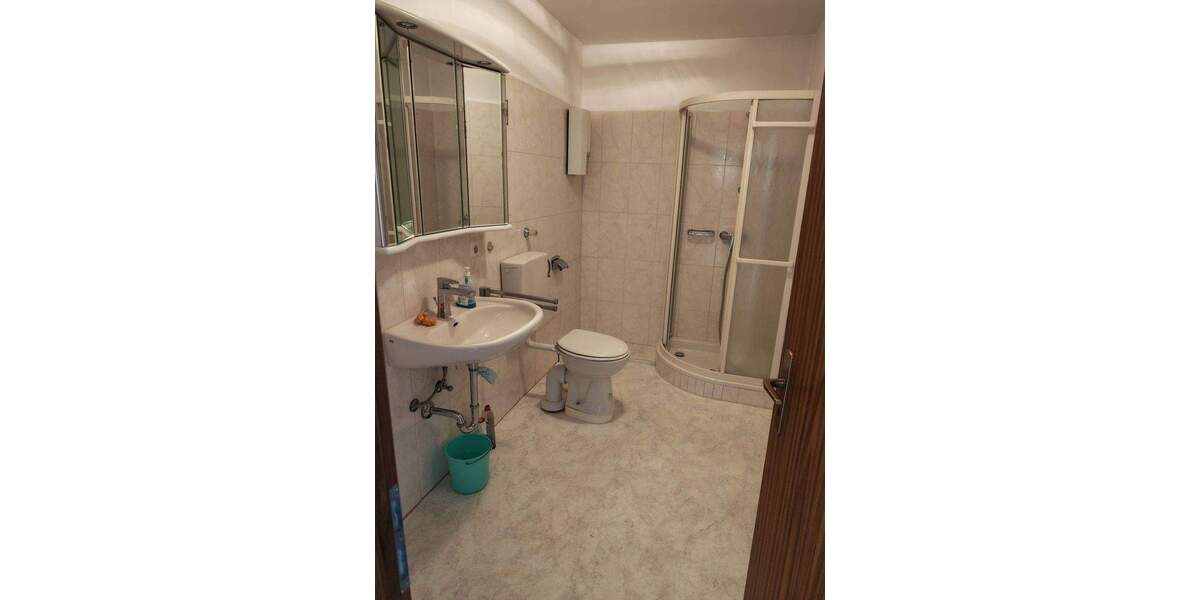 Etagenwohnung Uttenreuth - 3 Zimmer, 89 m&sup2;, 1.200&euro; | Angebot:25724247