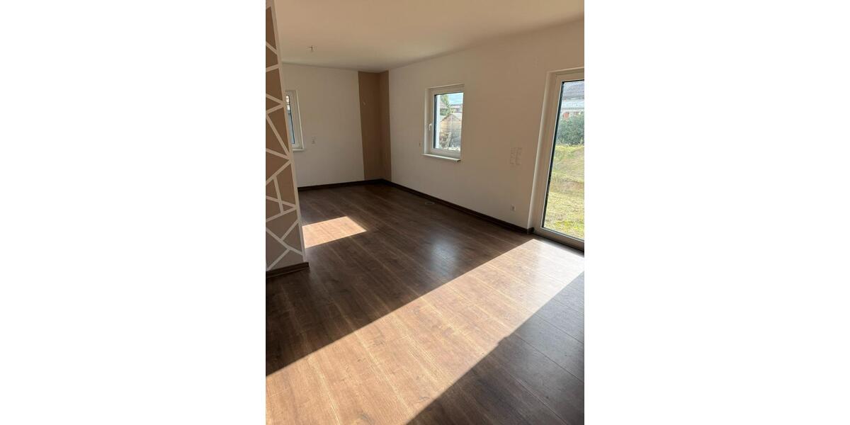 Einfamilienhaus Uehlfeld - 4 Zimmer, 144 m&sup2;, 519.000&euro; | Angebot:25049645