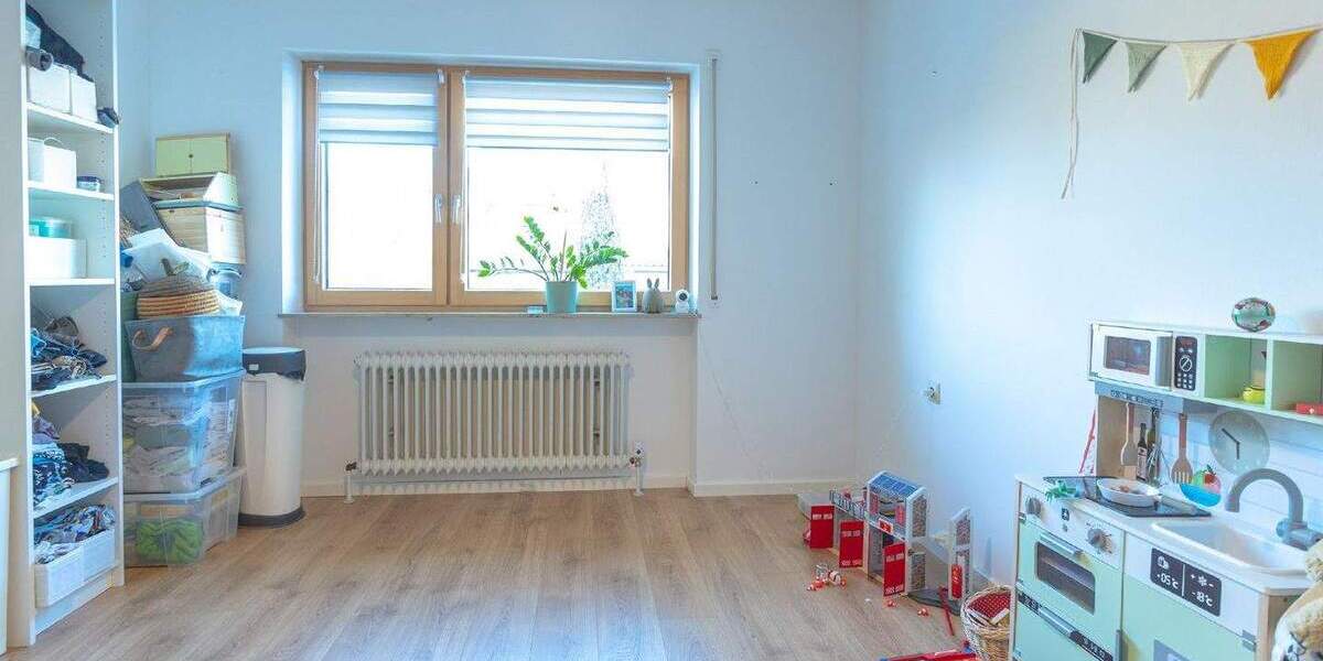 Reihenmittelhaus Zirndorf Weiherhof - 5 Zimmer, 166 m&sup2;, 485.000&euro; | Angebot:25664760