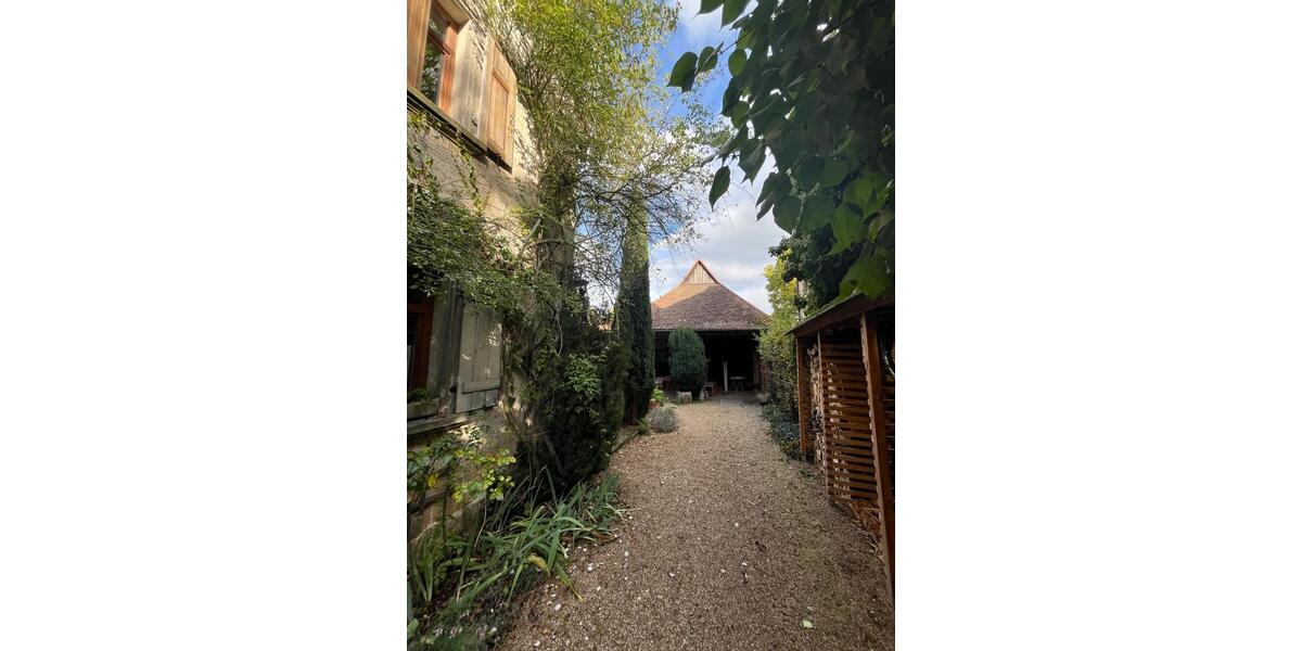 Mehrfamilienhaus, Wohnhaus Uttenreuth - 1.285.000&euro; | Angebot:26051318