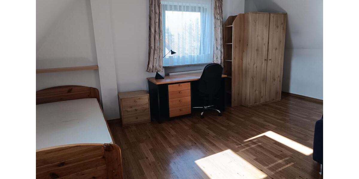 Dachgeschoßwohnung Erlangen Alterlangen - 1 Zimmer, 22 m&sup2;, 450&euro; | Angebot:26422262