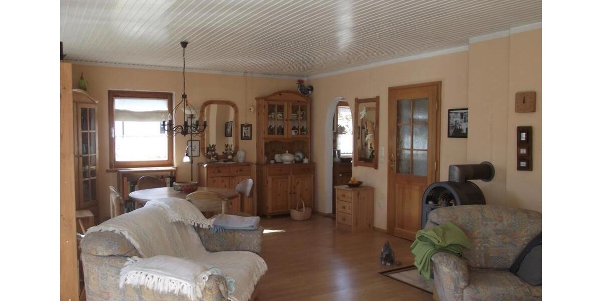 Bungalow Uehlfeld - 3.5 Zimmer, 130 m&sup2;, 386.000&euro; | Angebot:26738301