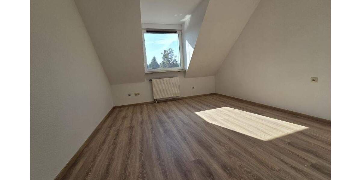 Etagenwohnung Roth Bernlohe - 4 Zimmer, 104 m&sup2;, 292.000&euro; | Angebot:25745295