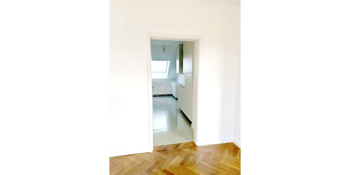 Etagenwohnung Nürnberg Maxfeld - 4 Zimmer, 174 m&sup2;, 2.575&euro; | Angebot:26017782