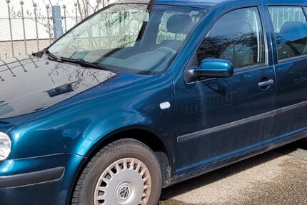 VW Golf 98.000 km 2.500 &euro; Wendelstein 90530