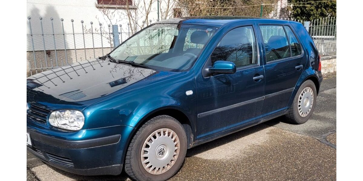 VW Golf 98.000 km 2.500 &euro; Wendelstein 90530