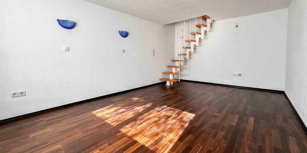 Doppelhaushälfte Nürnberg Schweinau - 8 Zimmer, 179 m&sup2;, 589.000&euro; | Angebot:26028374