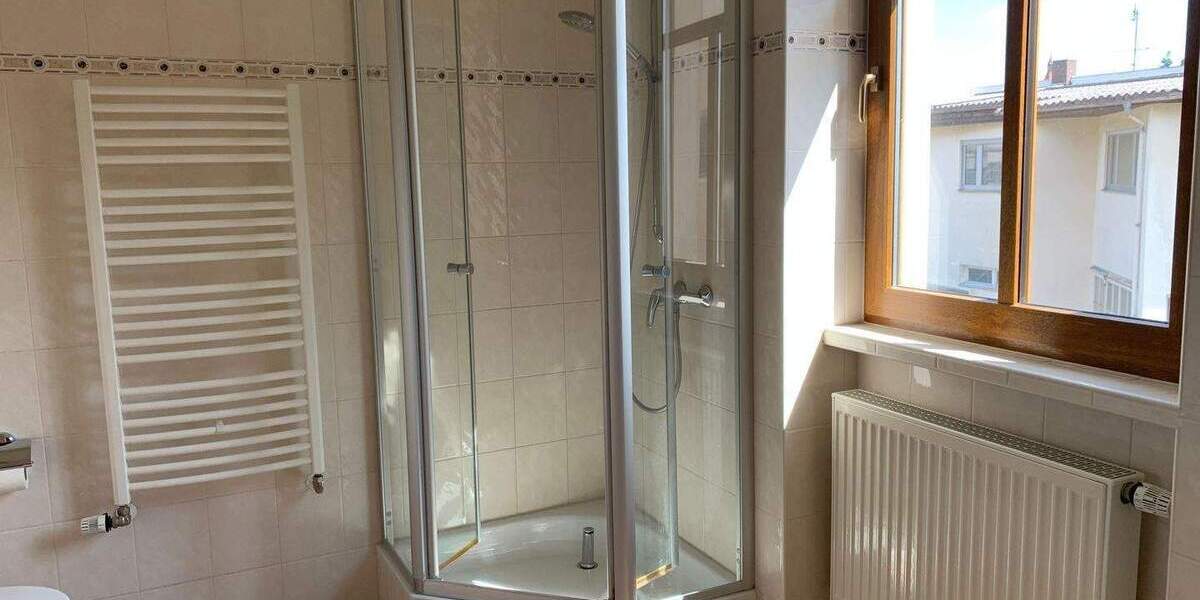 Etagenwohnung Neustadt an der Aisch Neustadt - 3 Zimmer, 86 m&sup2;, 790&euro; | Angebot:25660941