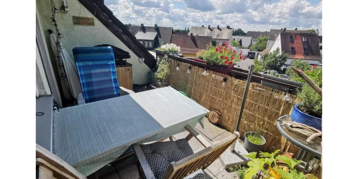 Dachgeschoßwohnung Forchheim - 3 Zimmer, 73 m&sup2;, 860&euro; | Angebot:25637795