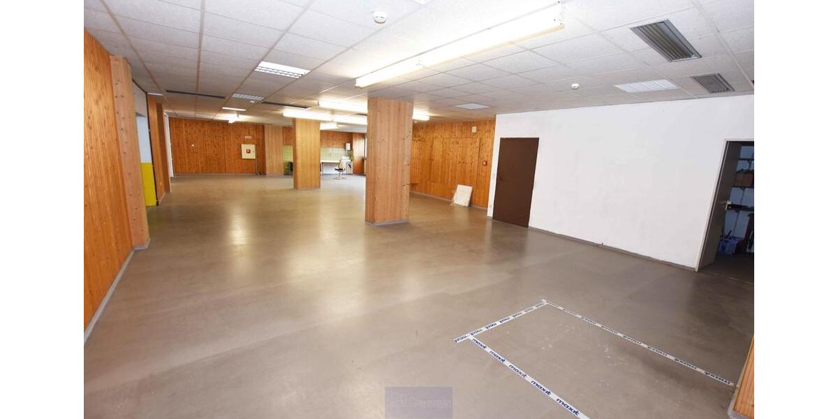 Gewerbeobjekt Erlangen Bruck - 5&euro; | Angebot:23224218