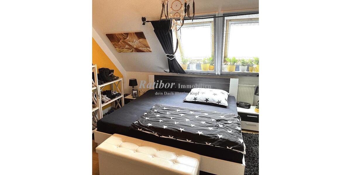 Gut vermietete 2 Zimmer-Mansardenwohnung mit Loggia und Stellplatz in ruhiger Wohnlage RH-Nord - Dachgeschoßwohnung Roth | Angebot:26737653