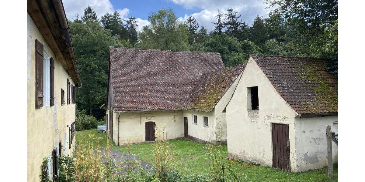 Einfamilienhaus Lauf Schönberg - 8 Zimmer, 400 m&sup2;, 690.000&euro; | Angebot:25865831