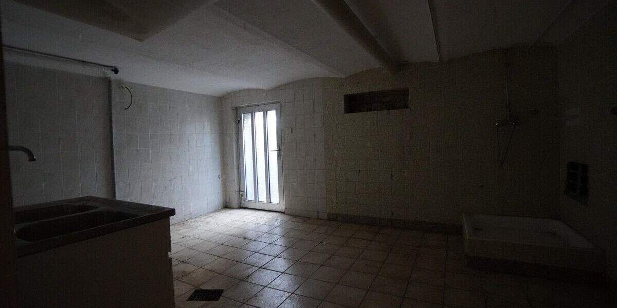 Mehrfamilienhaus, Wohnhaus Schwaig b. Nürnberg Behringersdorf - 6 Zimmer, 200 m&sup2;, 630.000&euro; | Angebot:25862773