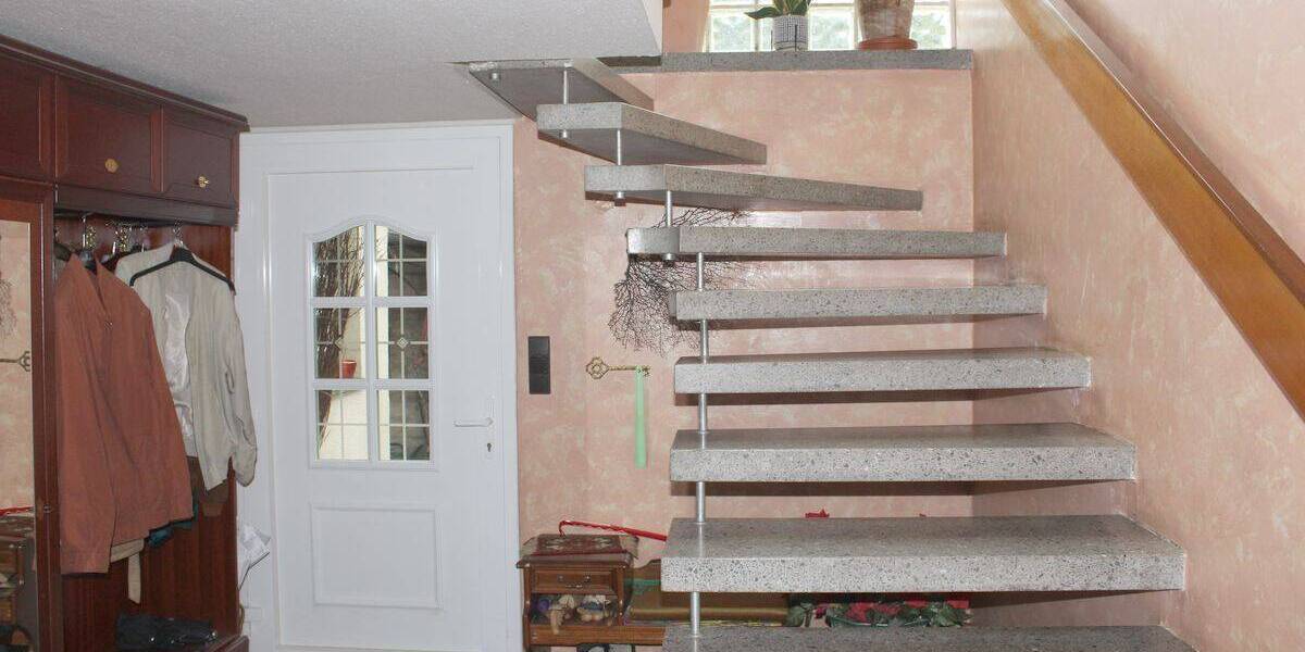 Einfamilienhaus Lauf an der Pegnitz Heuchling - 6 Zimmer, 196 m&sup2;, 597.000&euro; | Angebot:25740519