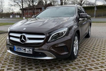 Mercedes-Benz GLA 220 175.600 km 13.900 &euro; Fürth 90765