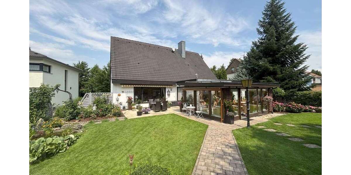 Einfamilienhaus Nürnberg Almoshof - 7 Zimmer, 179 m&sup2;, 770.000&euro; | Angebot:23425098