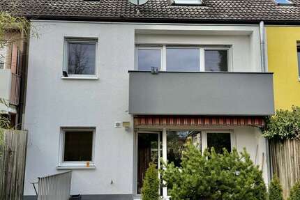 Haus Nürnberg Schnepfenreuth - 6 Zimmer, 150 m&sup2;, 2.180&euro; | Angebot:25900107