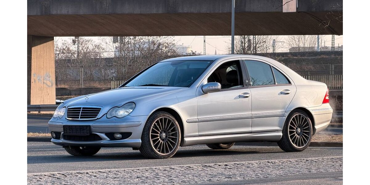 Mercedes-Benz C 32 AMG 172.622 km 10.400 &euro; Fürth 90762