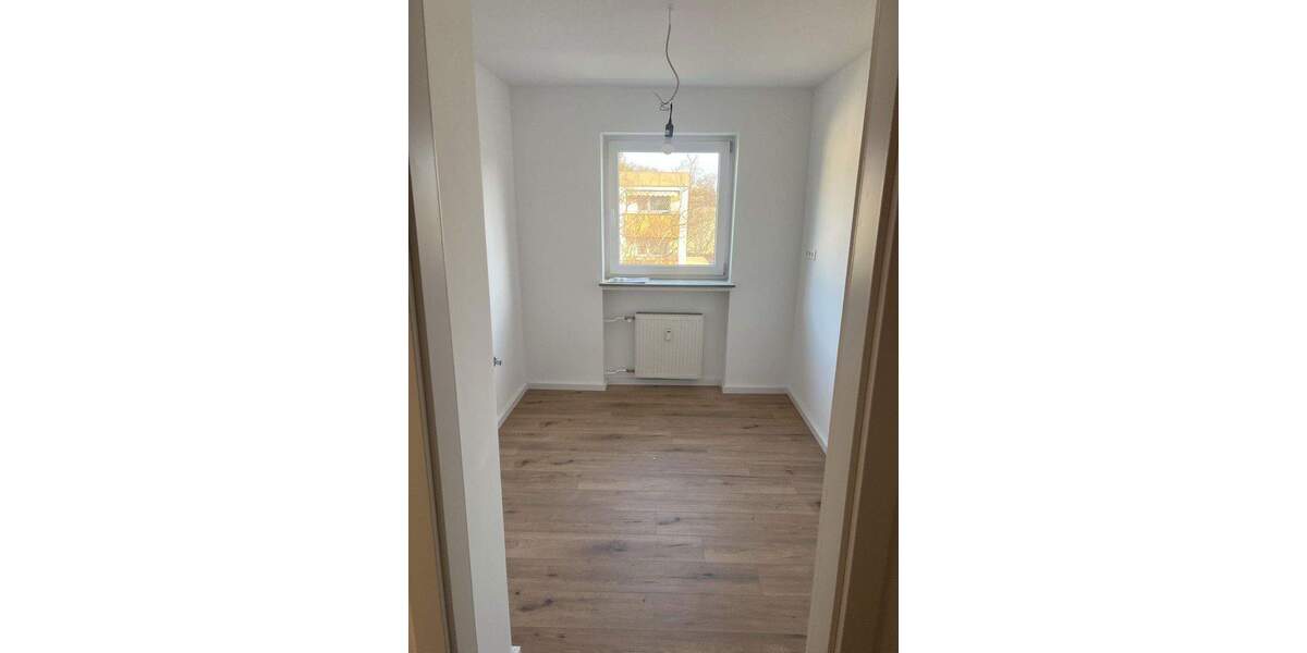 Etagenwohnung Nürnberg Neuröthenbach - 2 Zimmer, 60 m&sup2;, 243.000&euro; | Angebot:25783184