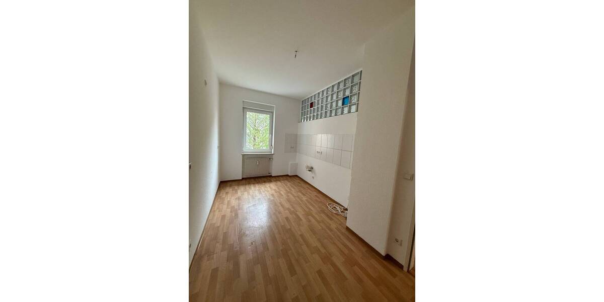 Etagenwohnung Nürnberg Schweinau - 4 Zimmer, 103 m&sup2;, 900&euro; | Angebot:26820803