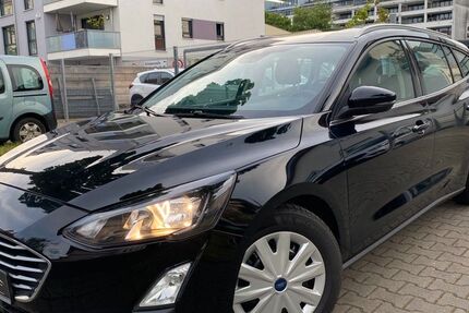 Ford Focus 143.220 km 12.290 &euro; Fürth-Bayern 90763