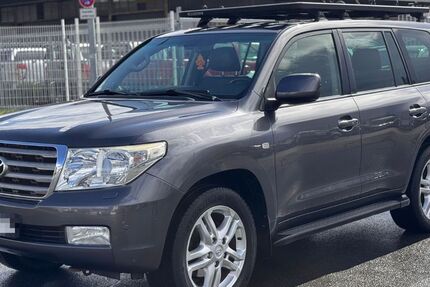 Toyota Land Cruiser 300.000 km 21.990 &euro; Nürnberg 90439