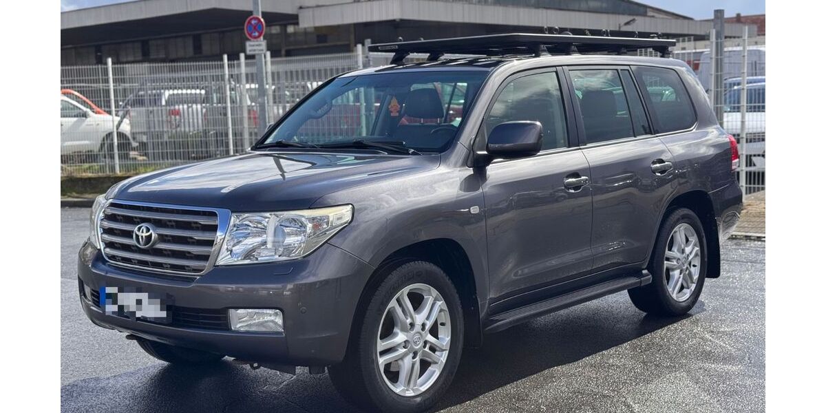 Toyota Land Cruiser 300.000 km 21.990 &euro; Nürnberg 90439