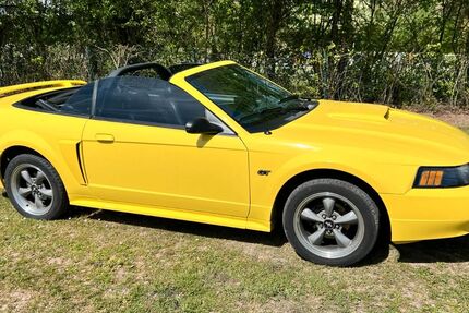 Ford Mustang 49.494 km 12.999 &euro; Lonnerstadt 91475
