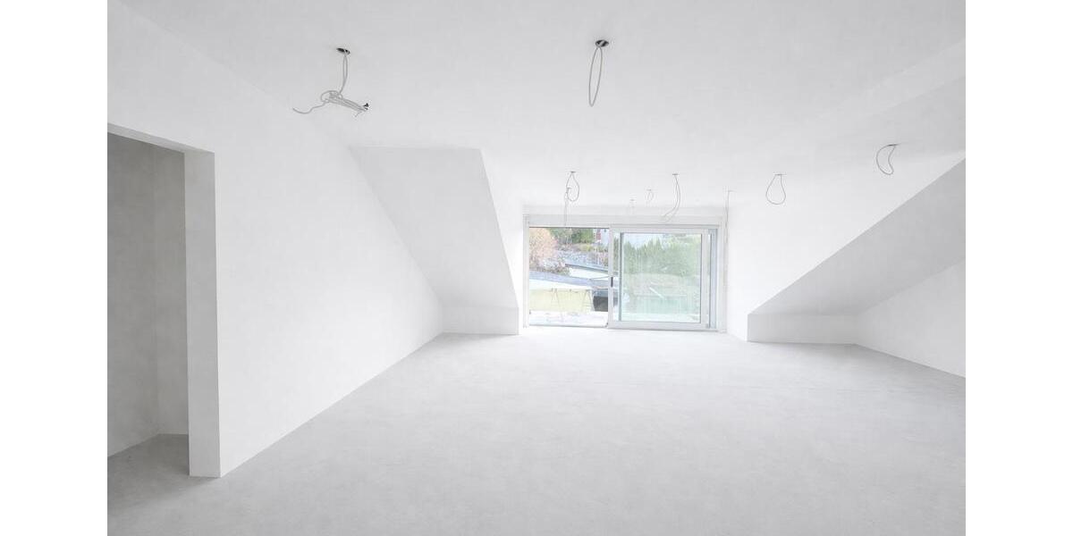 Dachgeschoßwohnung Heroldsbach - 4 Zimmer, 127 m&sup2;, 1.750&euro; | Angebot:25406909