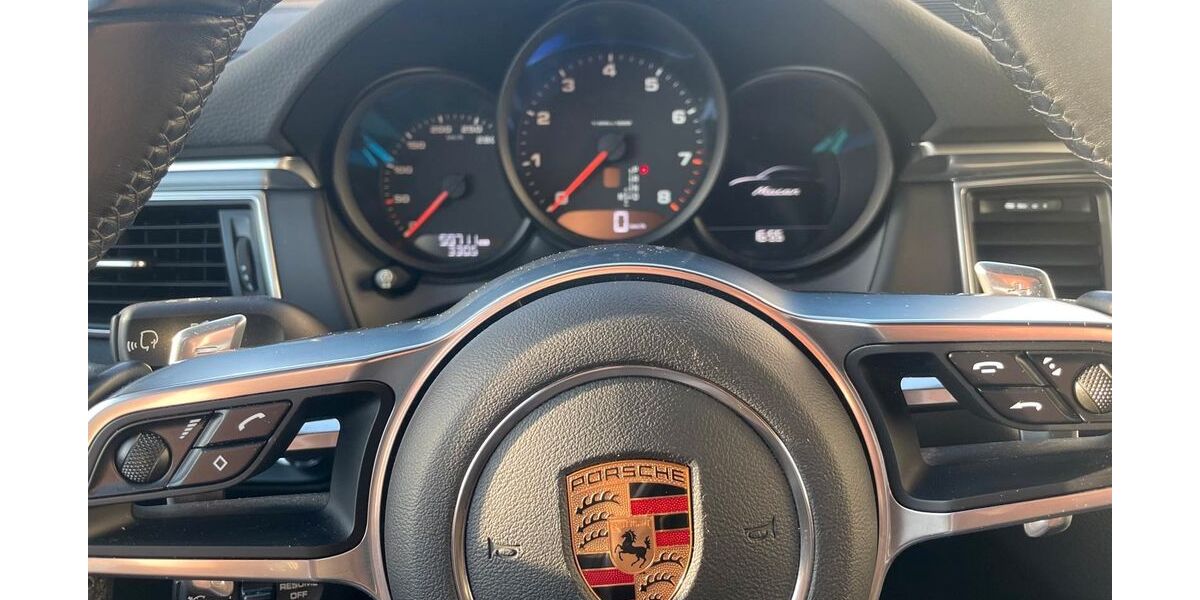 Porsche Macan 60.000 km 39.900 &euro; Nürnberg 90491